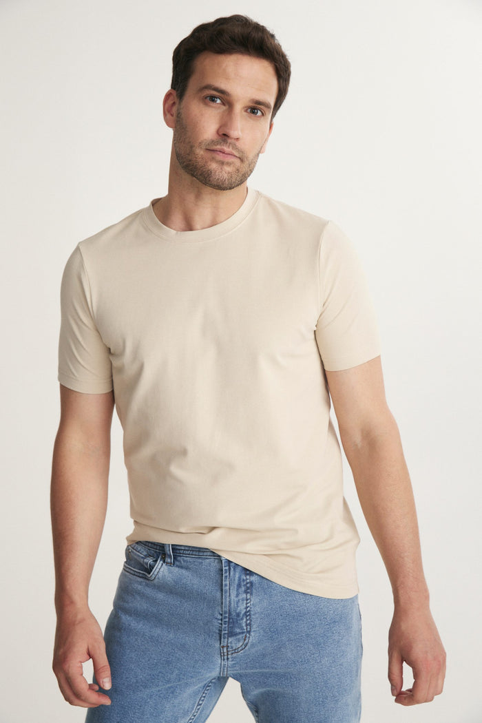 Basic crew neck T-shirt