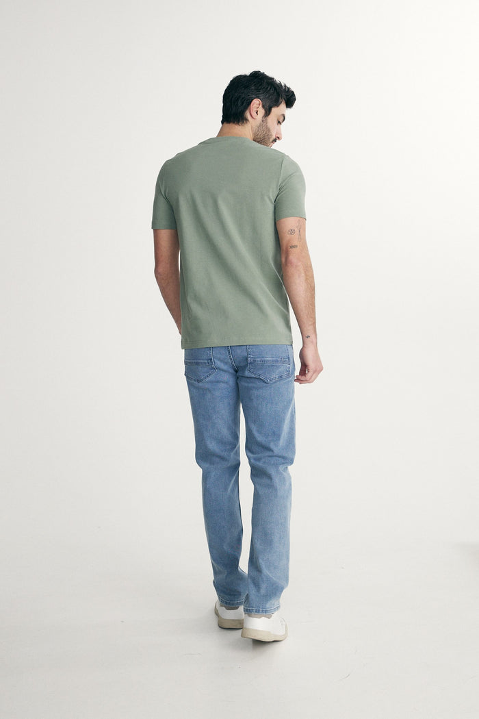 Basic crew neck T-shirt