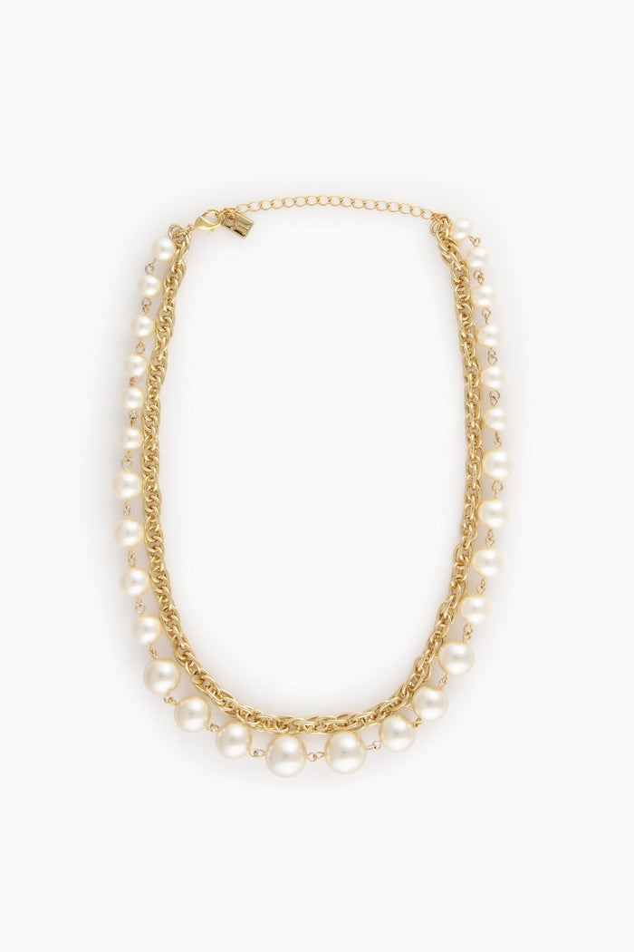 Chain and pearl necklace
