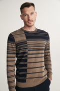Color blocking long sleeve crew neck
