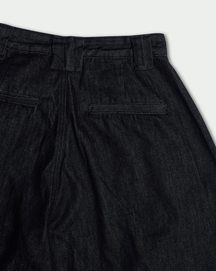 Curveball Barrel Jeans