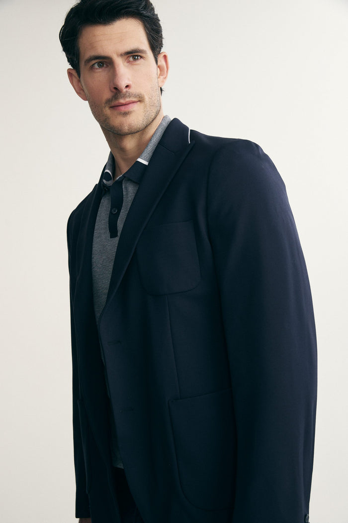 Fitted knit blazer
