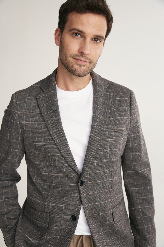 Fitted knit blazer