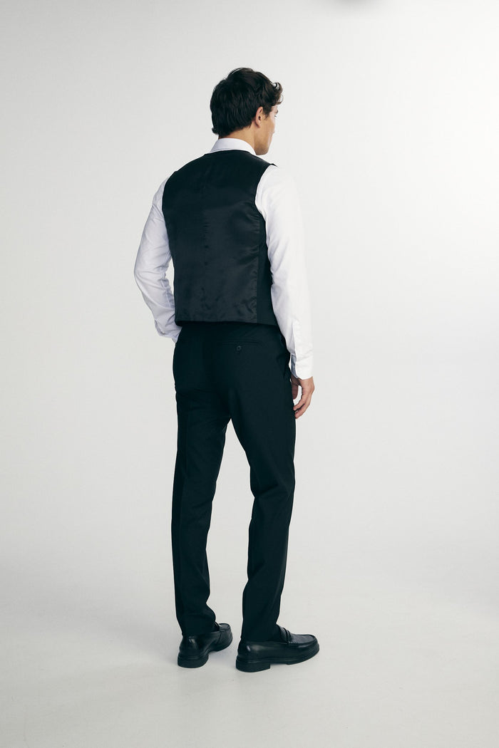 Fitted vest