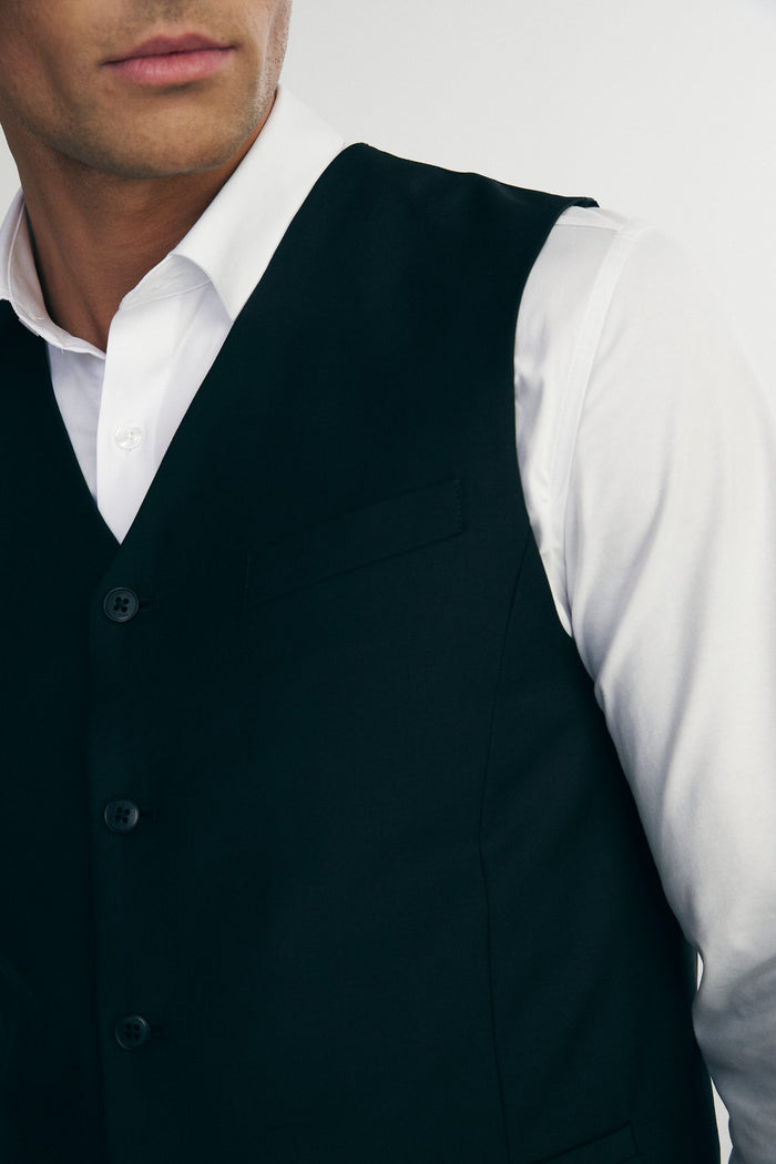 Fitted vest
