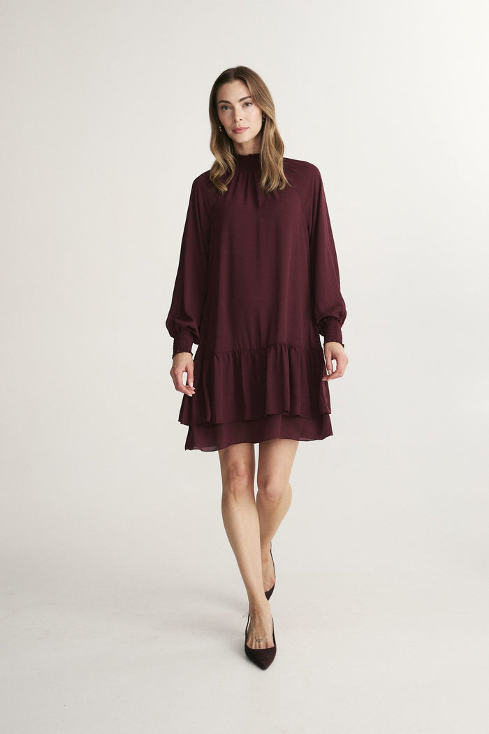 Fluid dress with frill