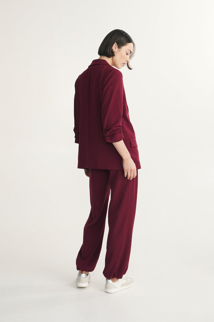 Fluid straight blazer