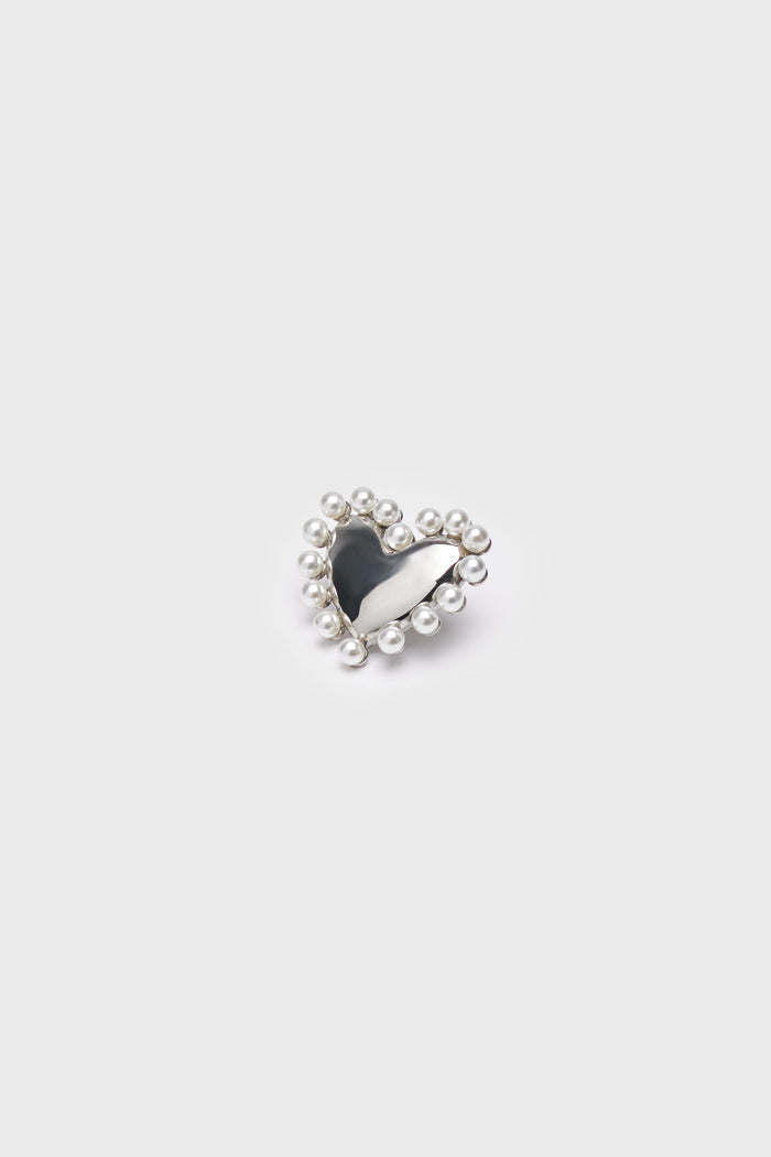 Heart shaped brooch with pearls