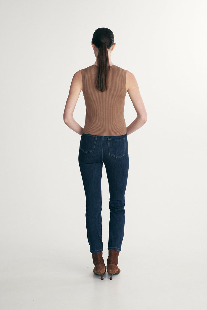 Knit vest