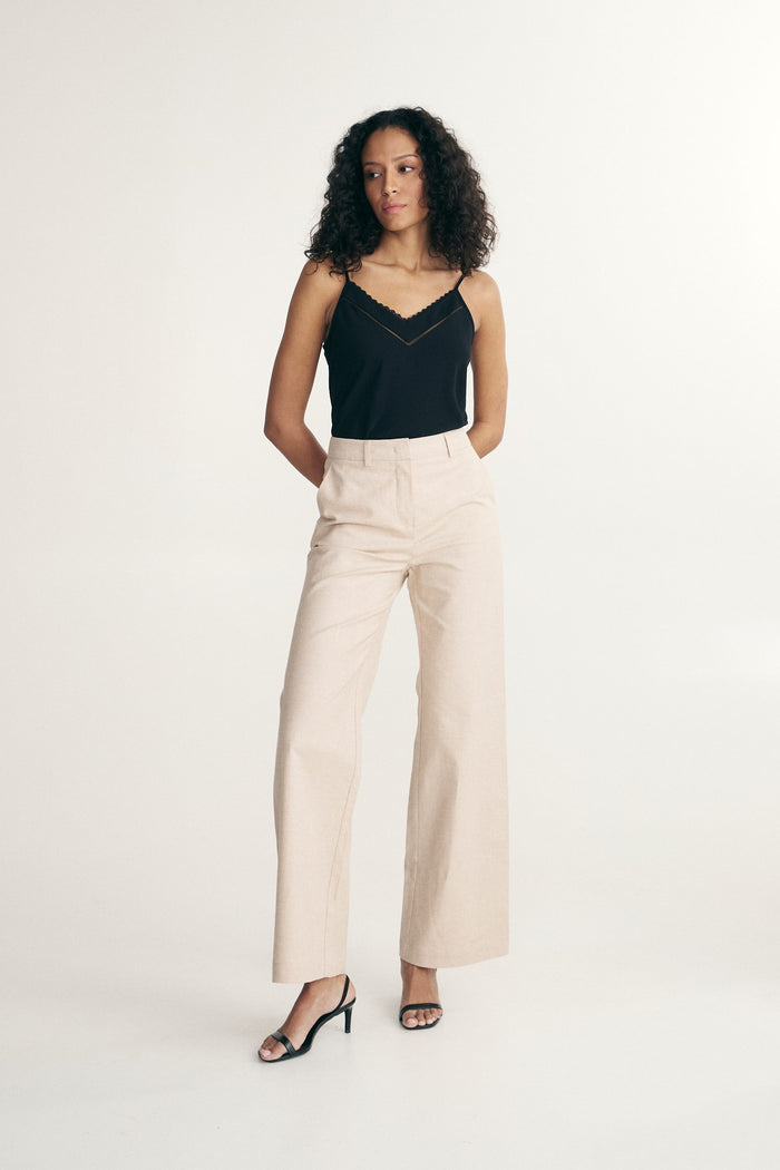 Linen pants with elastic back
