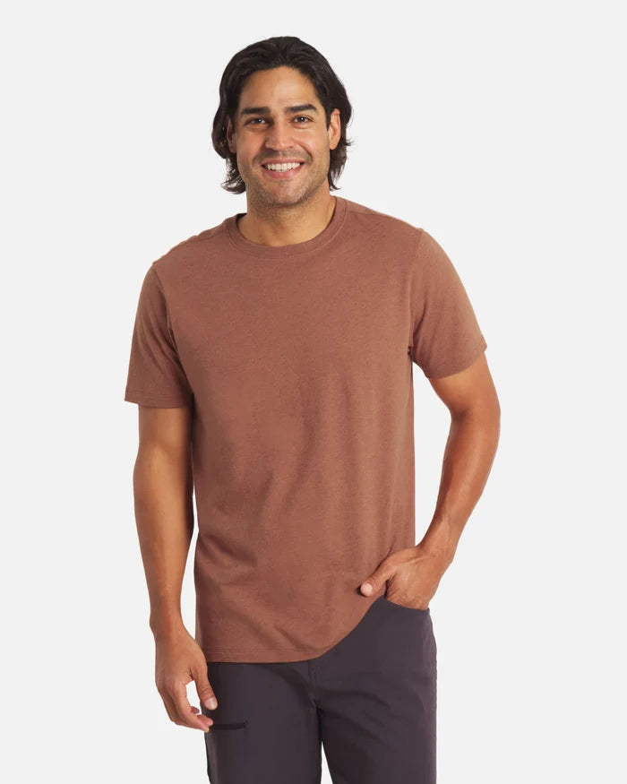 Ramiro is 6’1”, hips 37”, waist 32”, chest 39” and wearing a size M.