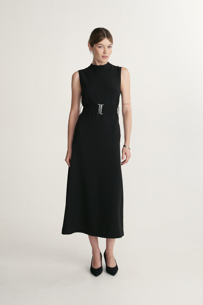 Mock neck sleeveless maxi dress