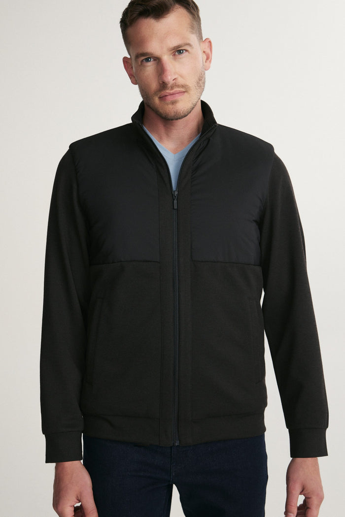 Mock neck zip-up light quilted jacket