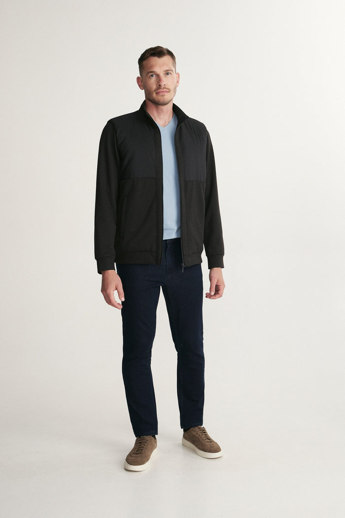Mock neck zip-up light quilted jacket