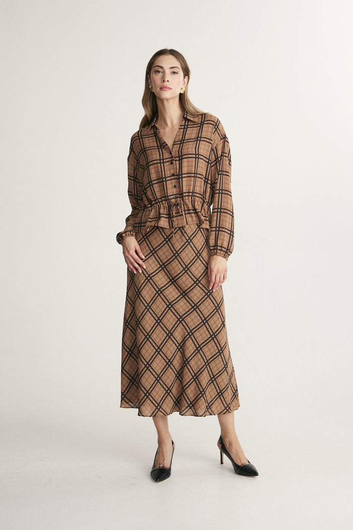 Plaid shirt with drawstring