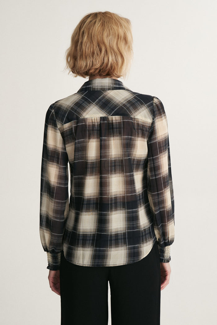 Plaid shirt with ruching sleeve