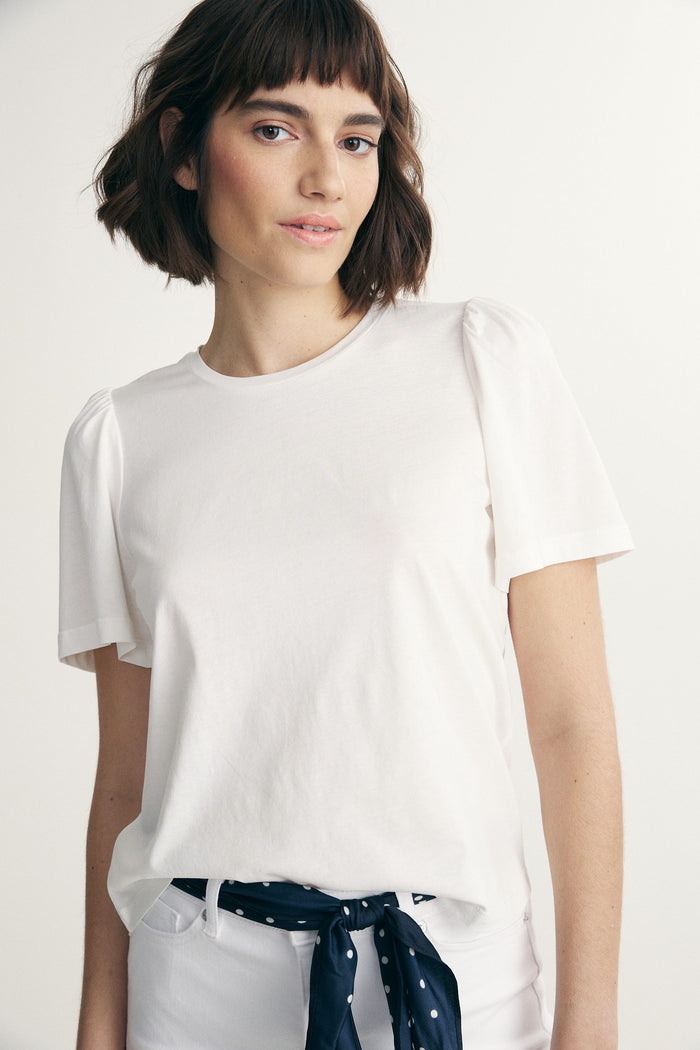 Puffy sleeve top