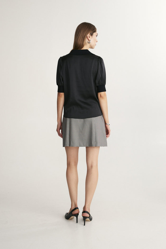 Ribbed V-neck puff sleeve short-sleeved shirt