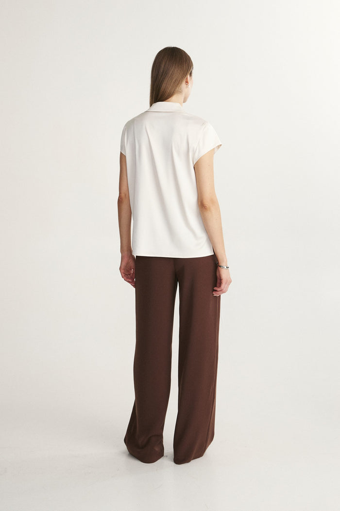 Satin top with short sleeve