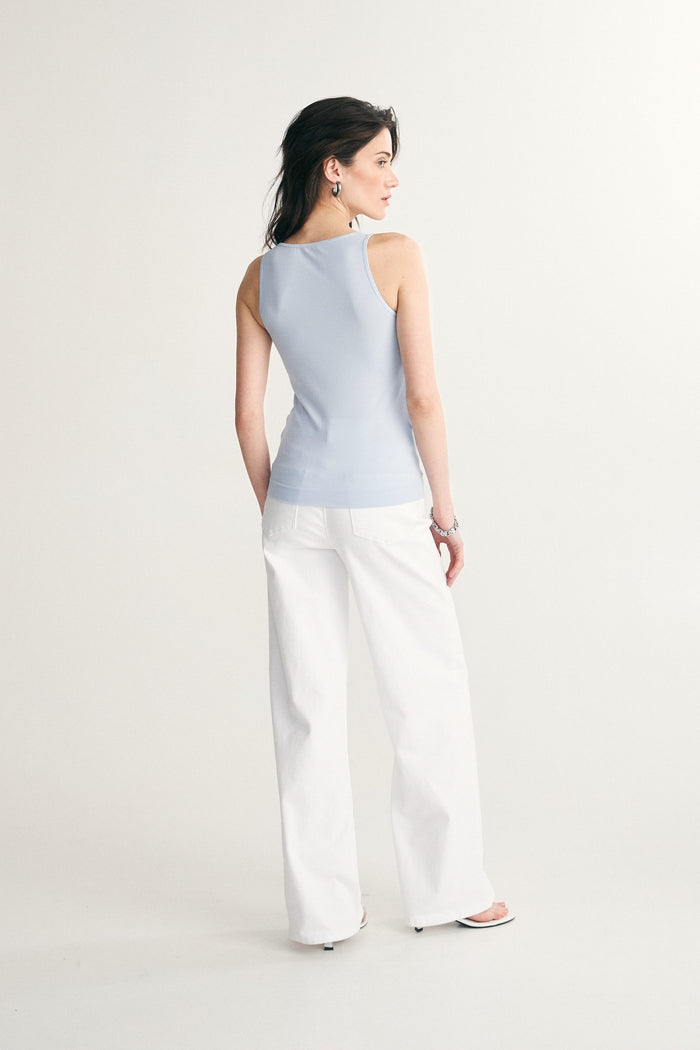 Seamless crew neck cami