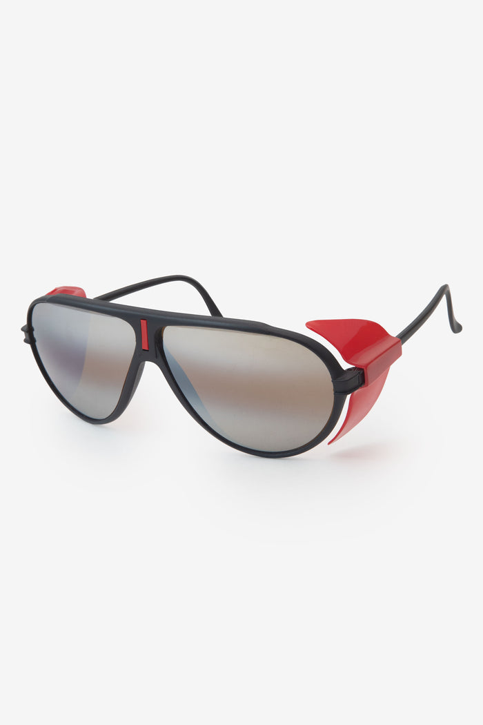 Black/Red