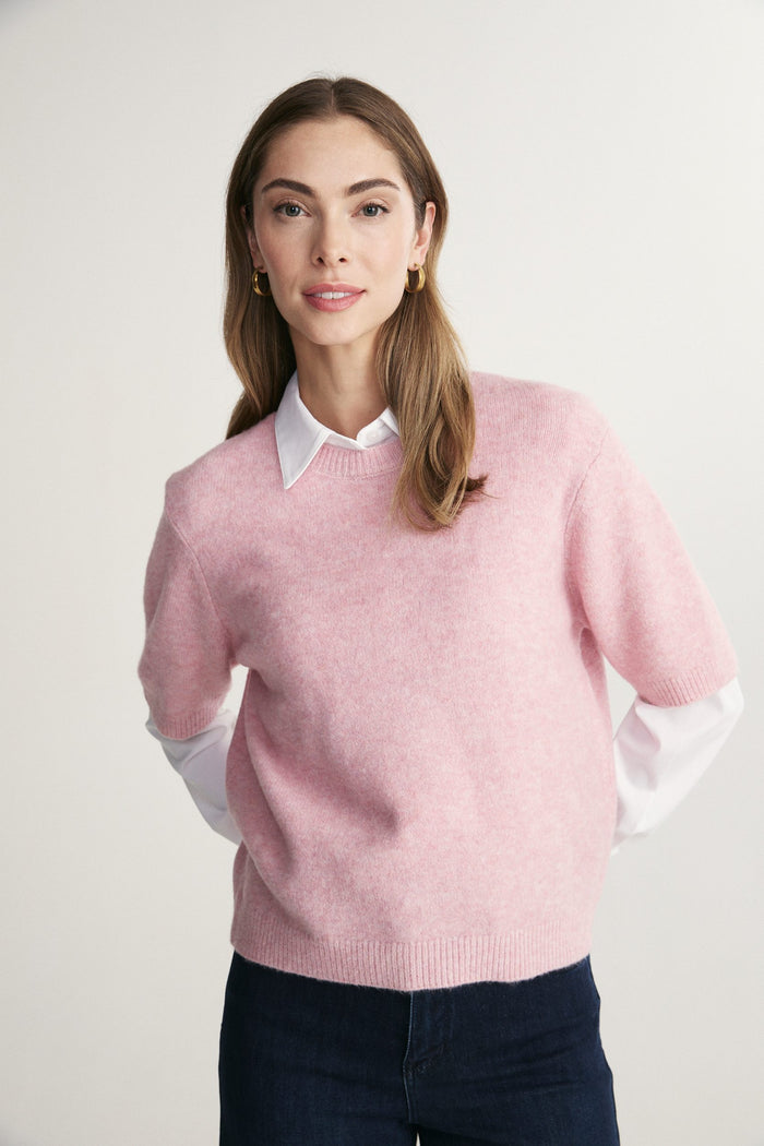 Short sleeves sweater
