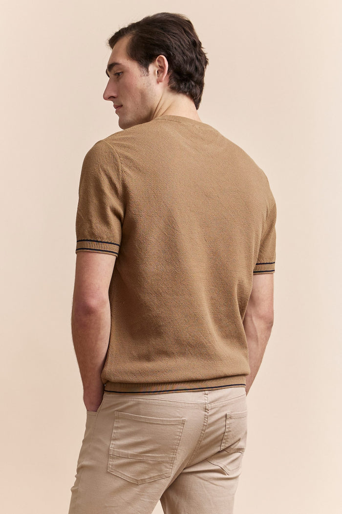 Short sleeves textured sweater