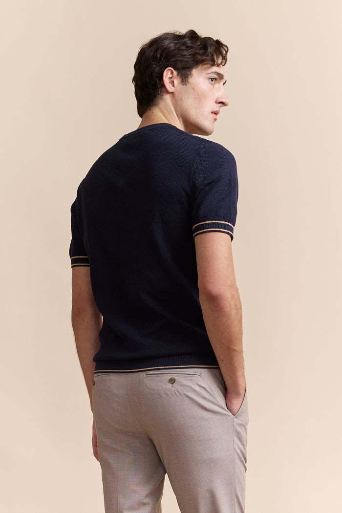 Short sleeves textured sweater