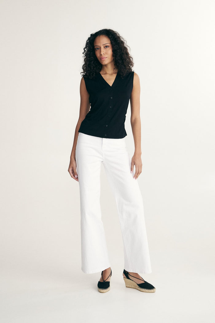 Sleeveless cardigan