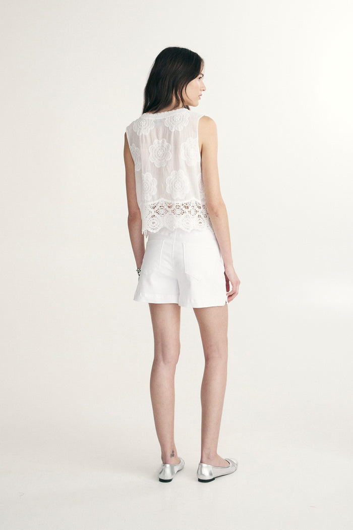 Sleeveless embroidered blouse
