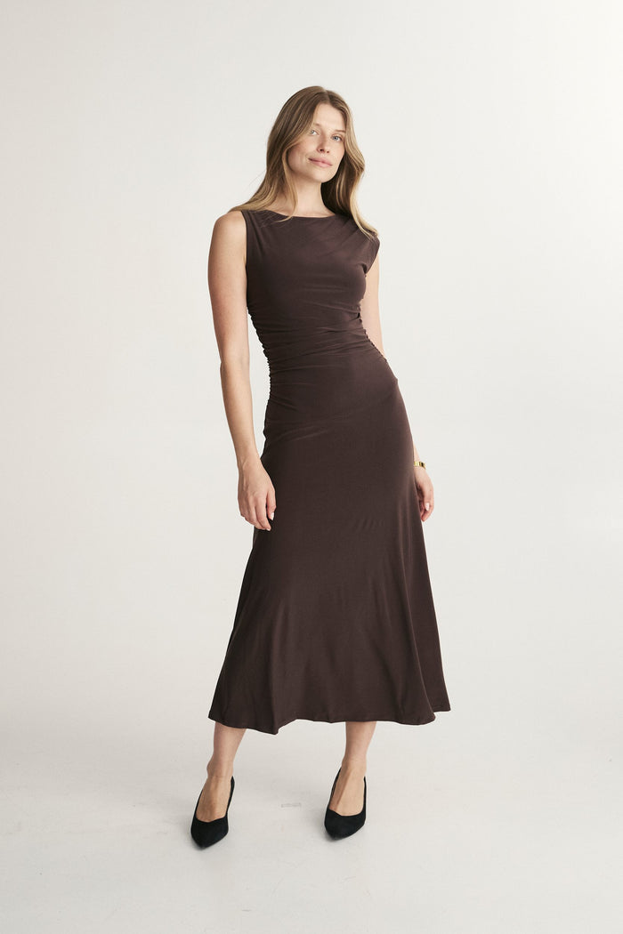 Sleeveless maxi dress