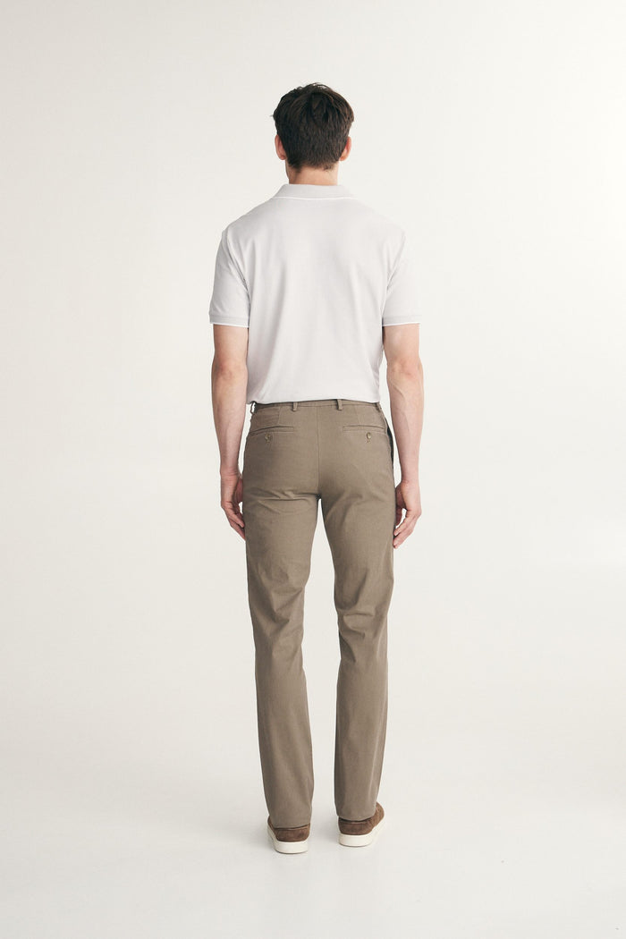 Slim fit chino