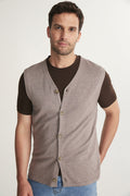 Solid color sleeveless vest