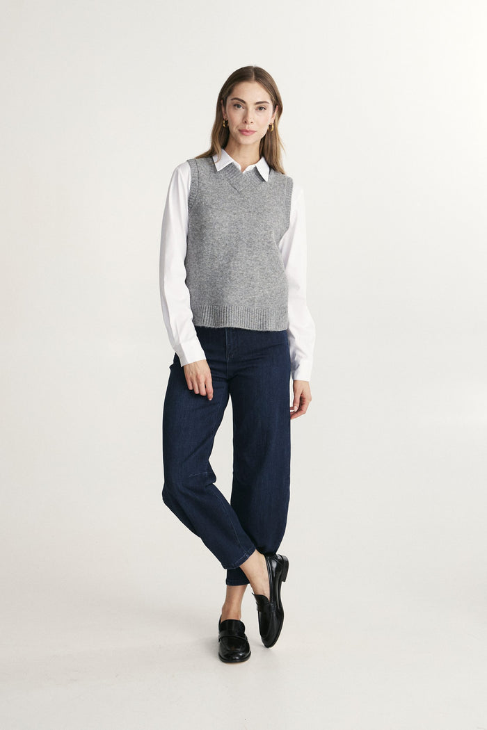 Sweater vest