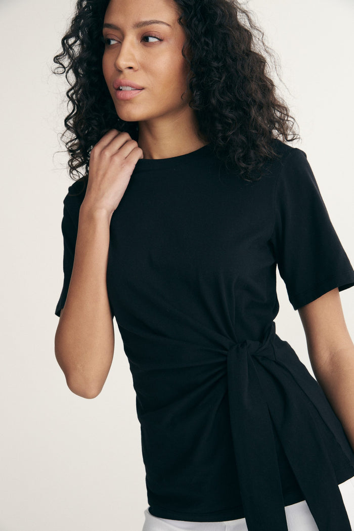 t-shirt with tie