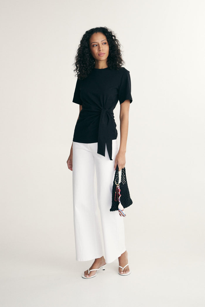 t-shirt with tie