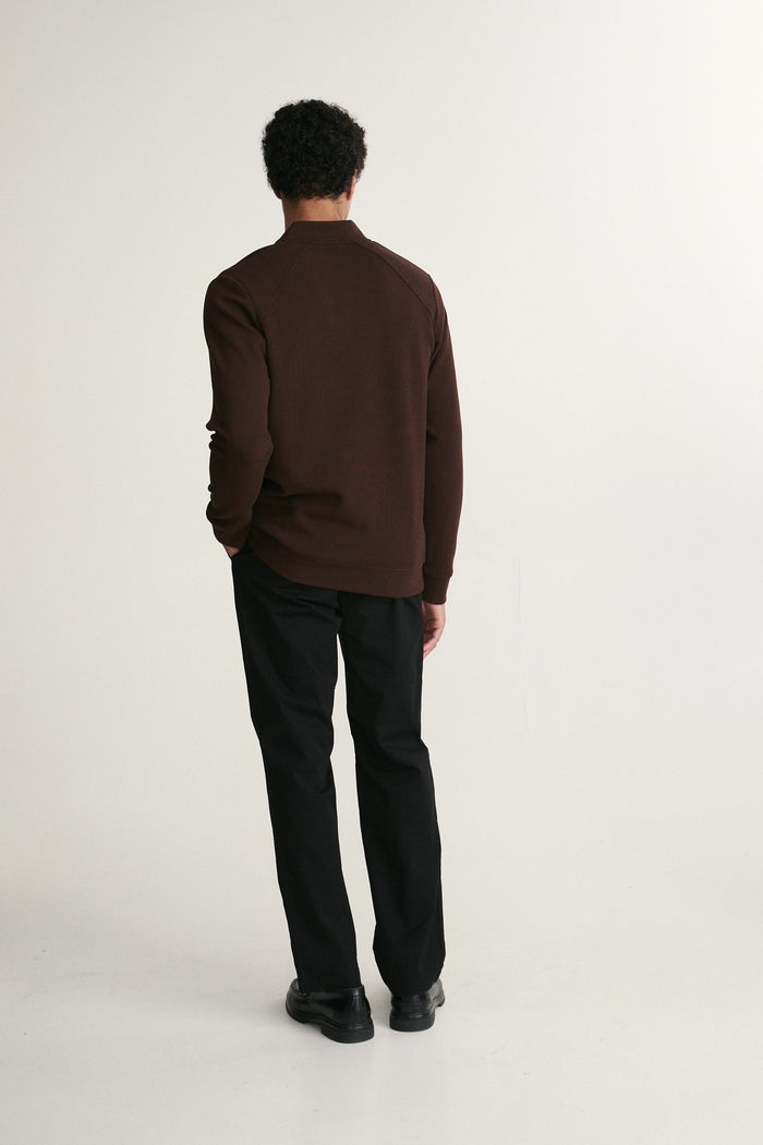 Textured half zip mockneck