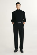 Urban pant with hidden elastic