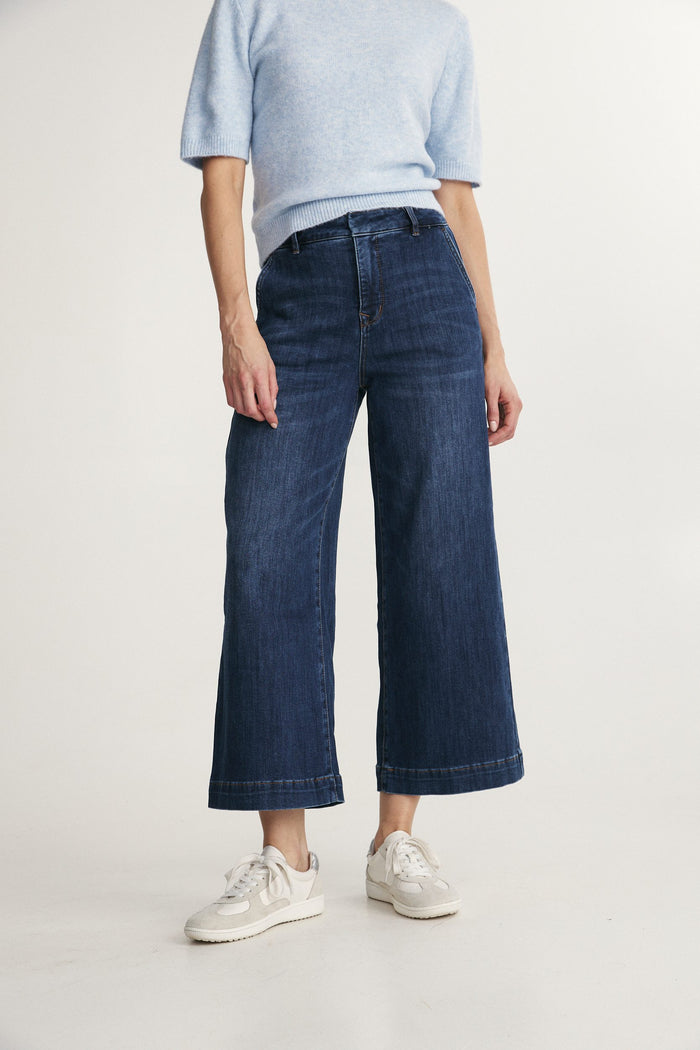 Wide leg crop high waist jean